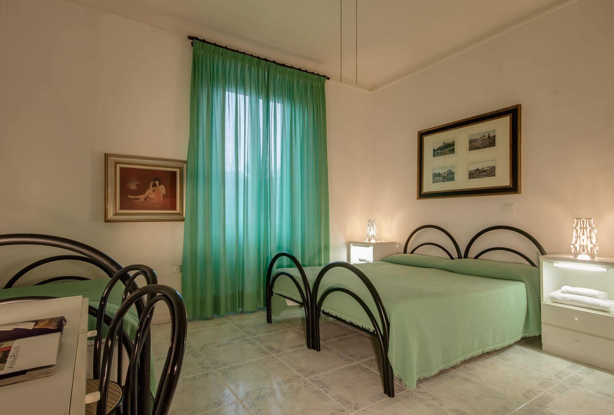 Hotel Convertini Милан Экстерьер фото
